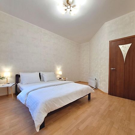 بولتافا Однокімна Квартира Біля Каштанової Алеї У Центрі Полтави Мережа Alexapartments Документи Для Відряджень Безконтатне Заселення 24-7 المظهر الخارجي الصورة