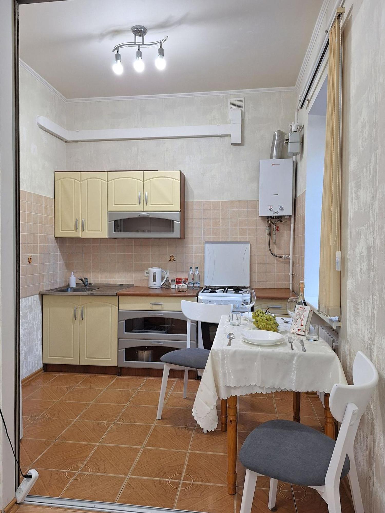بولتافا Однокімна Квартира Біля Каштанової Алеї У Центрі Полтави Мережа Alexapartments Документи Для Відряджень Безконтатне Заселення 24-7 المظهر الخارجي الصورة