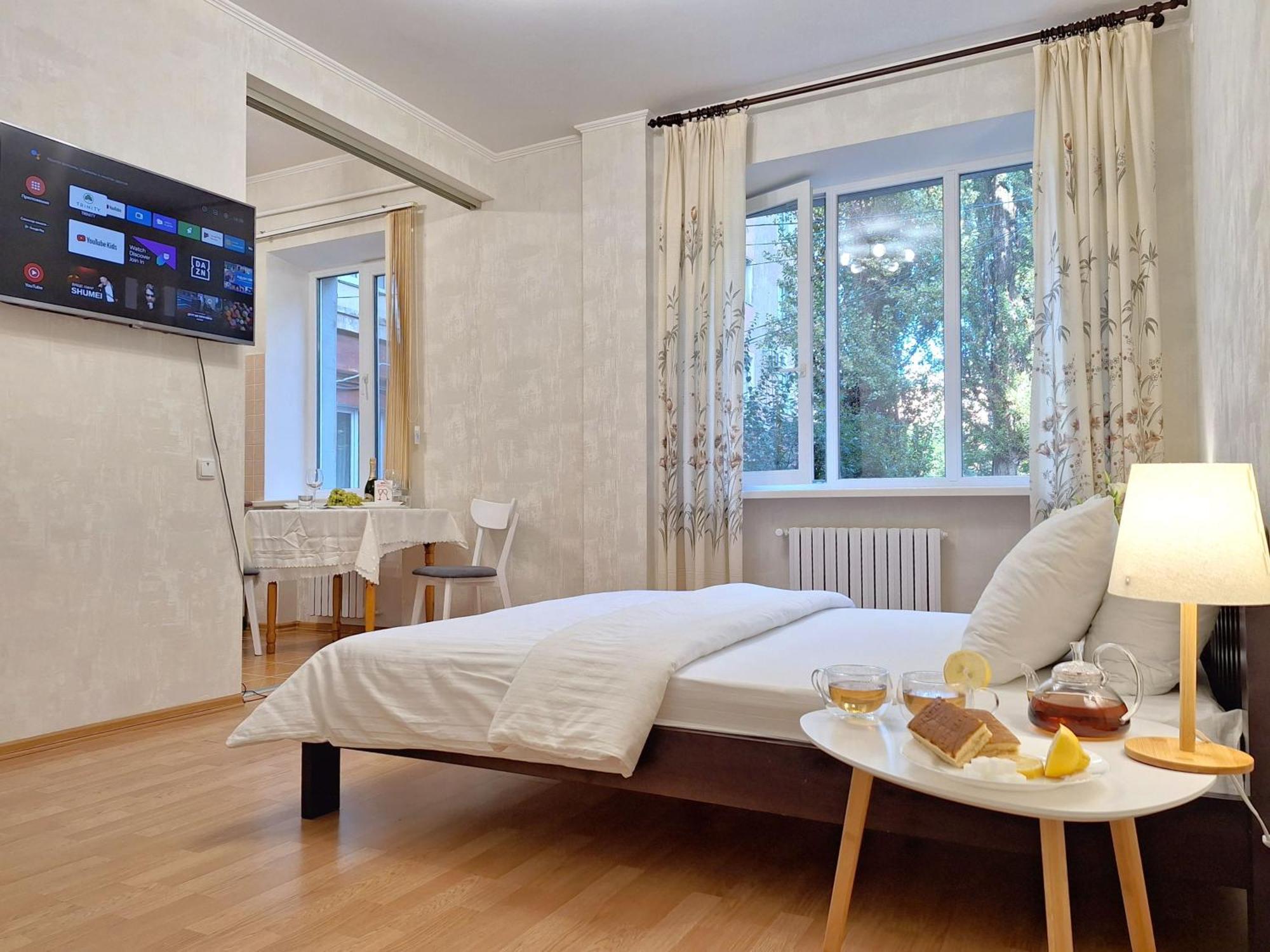 بولتافا Однокімна Квартира Біля Каштанової Алеї У Центрі Полтави Мережа Alexapartments Документи Для Відряджень Безконтатне Заселення 24-7 المظهر الخارجي الصورة