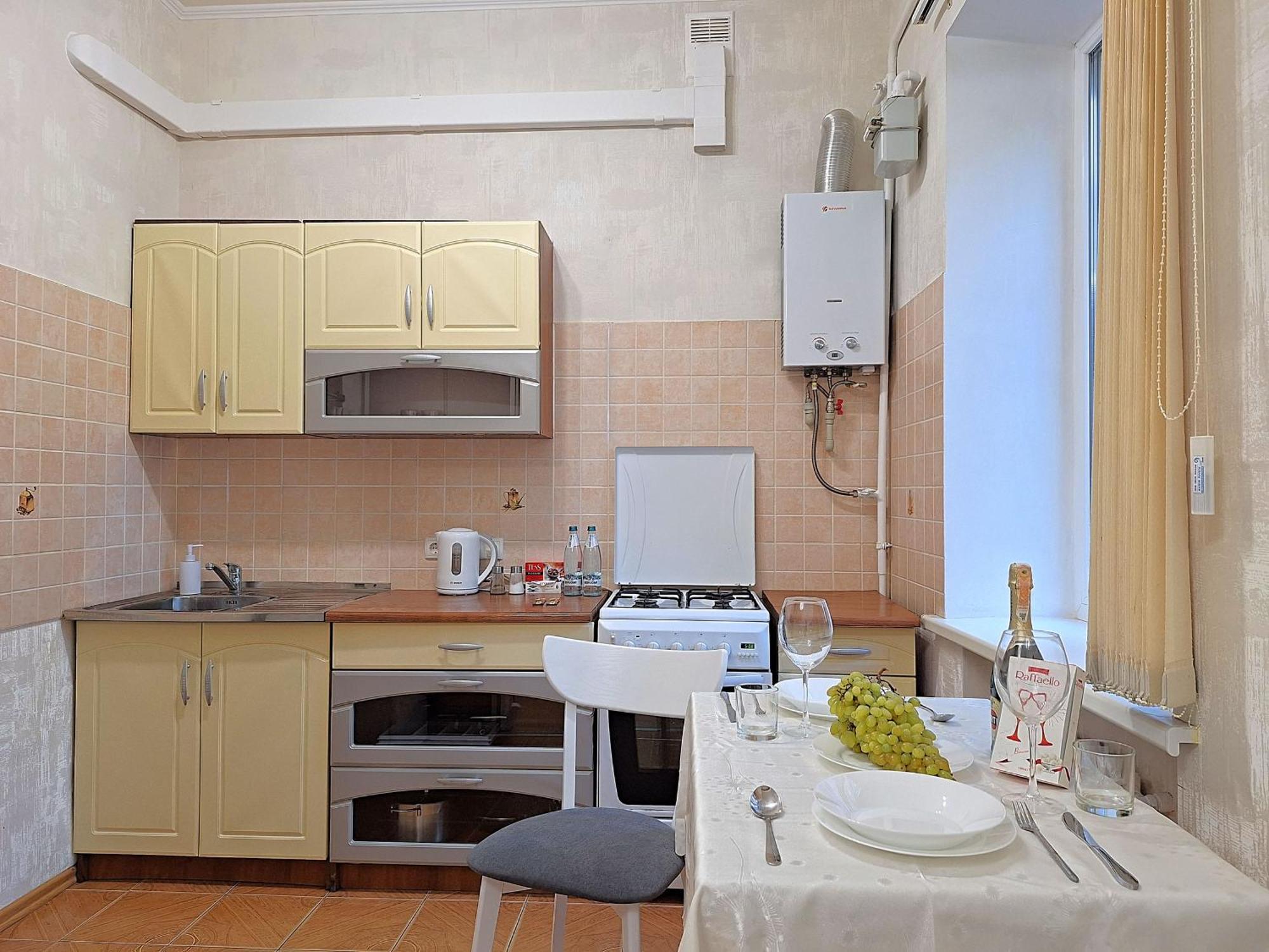 بولتافا Однокімна Квартира Біля Каштанової Алеї У Центрі Полтави Мережа Alexapartments Документи Для Відряджень Безконтатне Заселення 24-7 المظهر الخارجي الصورة